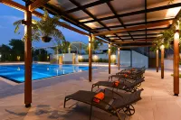 Tinidee Hotel Bangkok Golf Club Hotels in Sam Khok