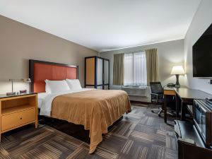 Quality Inn & Suites Evansville Downtown