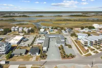 Loggerhead Inn and Suites Hotel di North Topsail Beach