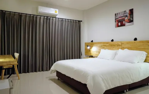 The Color Place Hotels in Chaloem Phra Kiat