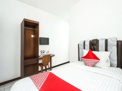 OYO 1582 Bungo Guest House Các khách sạn gần Markas Cabang Legiun Veteran Republik Indonesia Bungo Tebo