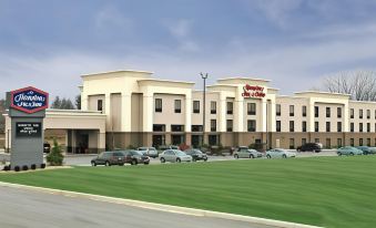 Hampton Inn & Suites Youngstown-Canfield