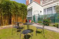 Au Chat Qui Dort Lille - Villa Gounod Hotels in Mons-en-Baroeul