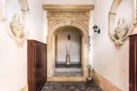 Palazzo Bozzanca Apartments by Wonderful Italy