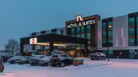 Hôtel & Suites Normandin Québec فنادق في Lac-Delage