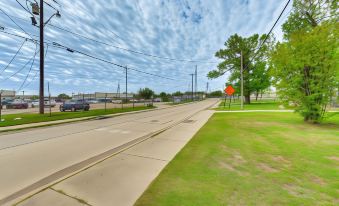 Baton Rouge Home w/ Private Patio: 2 Mi to LSU!