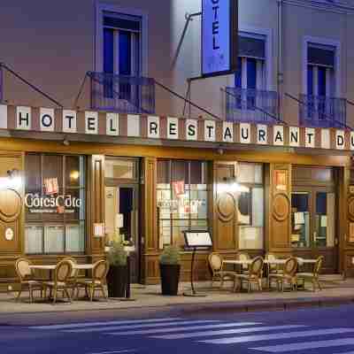 Hôtel du Commerce et son restaurant le Côte à Côte Hotel Exterior