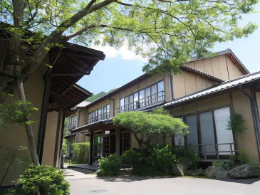 Yufuin Onsen Wafu Ryokan Tsuenosho