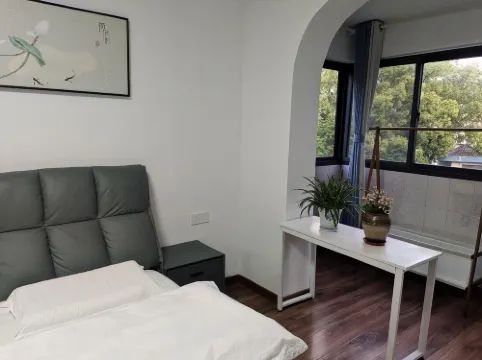 Keke Nuanju Apartment (Yangtze River Middle Road)