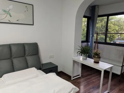 Keke Nuanju Apartment (Yangtze River Middle Road)