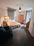 Logis Hôtel de La Chapelle Hotel a Chevreuse