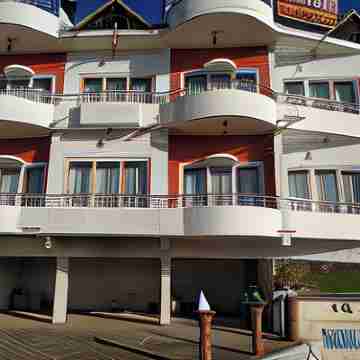 A Ooty Honey Huts Hotel Exterior