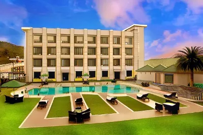 Golden Tulip Chandigarh, Panchkula Hotels near Park Block i