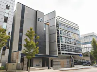 JJ Hotel Hotels near Sunae Station