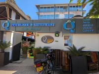 Q-Bar & Guesthouse