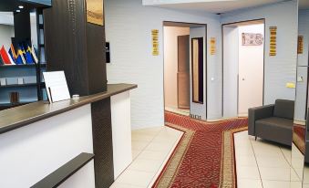 Center Hotel - Housity