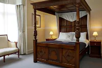 Royal George Hotel by Greene King Inns فنادق في 