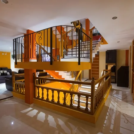 Hotel Balcones Plaza