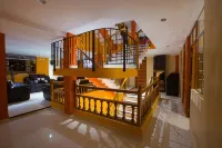 Hotel Balcones Plaza - 2-Star
