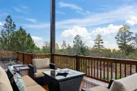 Beautiful 5 Bedroom 3500sf Cabin in Torreon Golf Community in Show Low