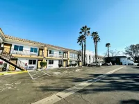 Casa Blanca Express & Suites Cypress Buena Park - Anaheim Area Hotels in Cypress