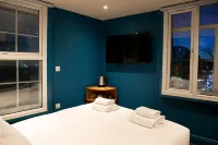 The Cherry Rooms Отели рядом с достопримечательностью «School of Engineering and Materials Science»