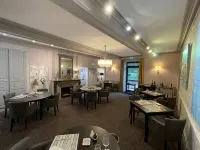 Logis Hôtel le Parc de Geoffroy 뷔-기욤므 호텔