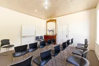 Deloraine Hotel Hotels in Deloraine