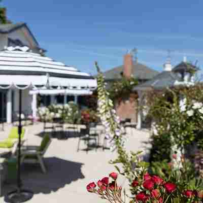 Mill Rose Inn Hotel Exterior