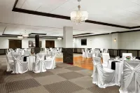 Four Points by Sheraton Hotel & Suites Calgary West