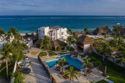 Hotel & Beach Club Ojo de Agua Hotels near Rock of Ages Cancun