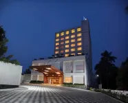 Monsoon Empress Kochi Hotel in zona Amrita Hospital