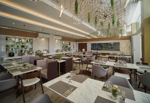 일로일로 호텔 전경