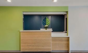 WoodSpring Suites Roanoke