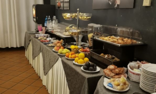 Nuovo Hotel Vigevano - Housity