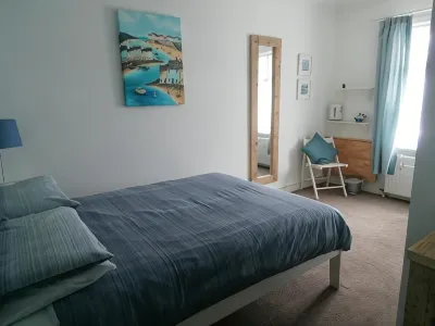 Railway Cottage Hotel dekat Durlston Castle