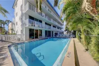 2 Bedroom Waterfront Pool Side!