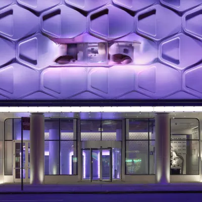Yotel New York Times Square Отели рядом с достопримечательностью «Концертный зал Terminal 5»