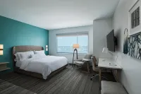 Element Waco Hotels near Armstrong Browning Library