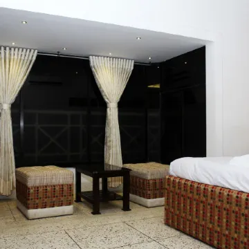 Nagar Valley Hotel