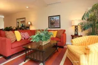 Impressive 2nd-Floor Unit in Coco Done in Red and Orange Hues Hotels in 
