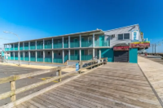 Boardwalk Sand & Surf Beach Hotel Oceanfront