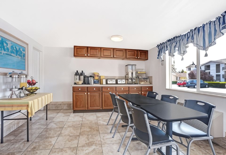 4. 데이즈 인 바이..