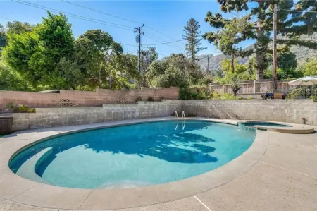 Salt Water Pool Over look Rocky Mountain View