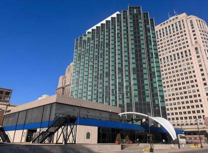 Fort Pontchartrain Detroit, a Wyndham Hotel