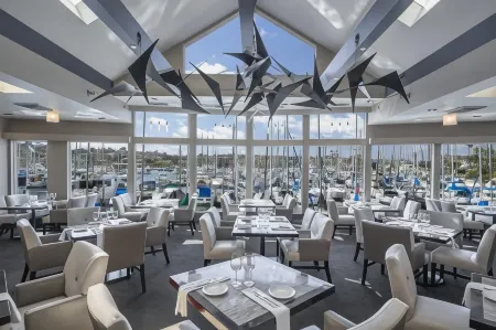 Humphreys Half Moon Inn Отели рядом с достопримечательностью «Пойнт Лома»