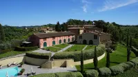 Borgo Colleoli Resort Hotels in Peccioli