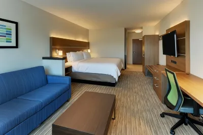 Holiday Inn Express & Suites ROANOKE – CIVIC CENTER by IHG Hotels in 