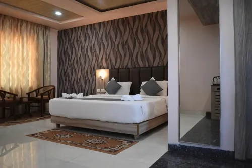 Hotel VIP Square - Hot Tub