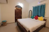Tropical Wave Hostel Morjim